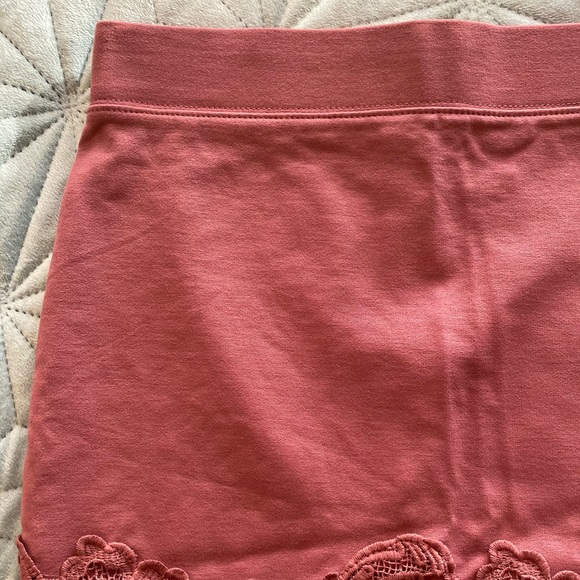 Skirt - Picture 4 of 9